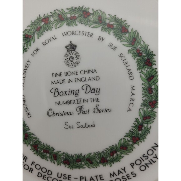 Royal Worcester Boxing Day Christmas Past Series Collector Plate  8 " - Picture 6 of 7